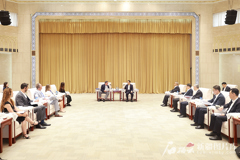 陈小江艾尔肯·吐尼亚孜会见参加中美“飞虎队”友谊合作论坛外宾代表
