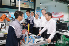 陈小江在巴州和兵团铁门关市调研
