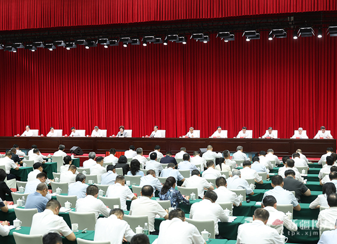陈小江出席十届自治区党委第七轮巡视集中反馈会议并讲话