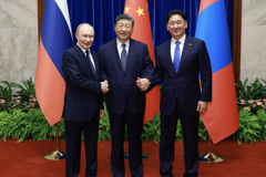 习近平主持中俄蒙元首第七次会晤