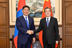 丁薛祥分别会见蒙古国总统呼日勒苏赫、土库曼斯坦总统别尔德穆哈梅多夫