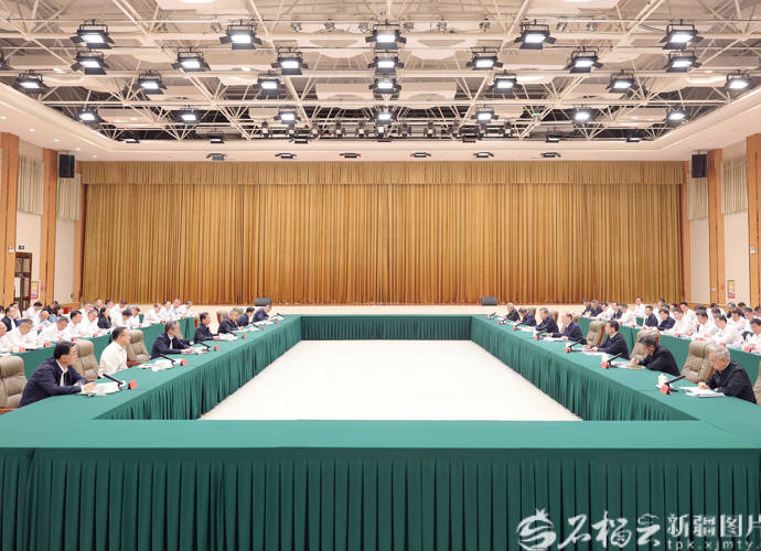 广东省党政代表团来疆考察对接对口支援与合作发展工作