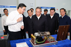 李强在甘肃、青海调研时强调：统筹推进高质量发展和高水平保护 构建体现本地特色和优势的现代化产业体系