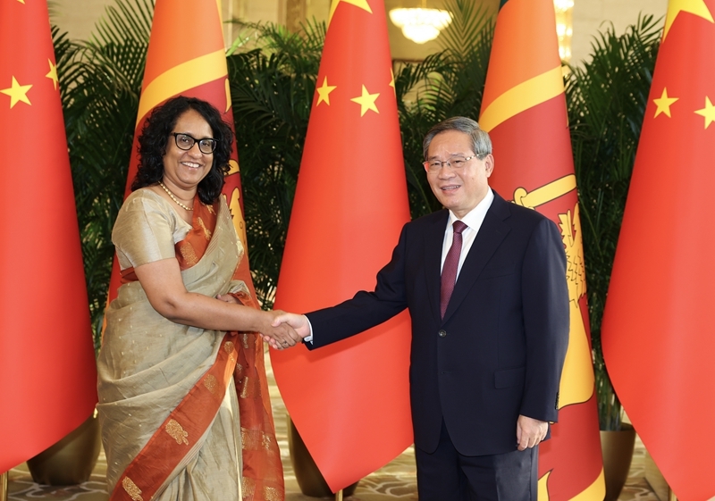李强会见斯里兰卡总理阿马拉苏里亚XxjpsgC000465_20251013_PEPFN0A001.JPG