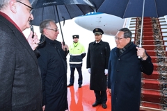 李强赴莫斯科出席上海合作组织成员国政府首脑（总理）理事会第二十四次会议