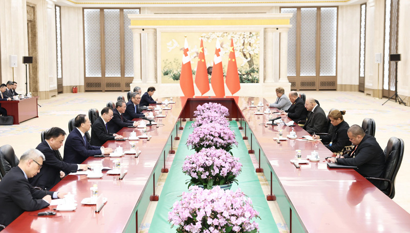 李强会见汤加国王图普六世.jpg