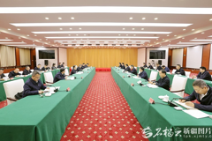 陈小江艾尔肯·吐尼亚孜会见三峡集团董事长刘伟平总经理李富民