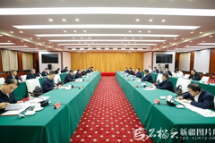 陈小江艾尔肯·吐尼亚孜会见中国海油董事长张传江