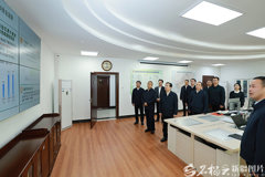 陈小江艾尔肯·吐尼亚孜在自治区农业农村厅调研座谈