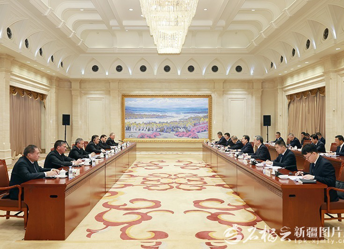 陈小江艾尔肯·吐尼亚孜会见土库曼斯坦副总理阿塔哈雷耶夫