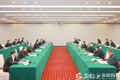 陈小江艾尔肯·吐尼亚孜会见国家电网董事长张智刚