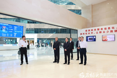 陈小江艾尔肯·吐尼亚孜就推进“人工智能+”工作深入调研