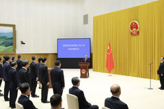 国务院举行宪法宣誓仪式 李强总理监誓
