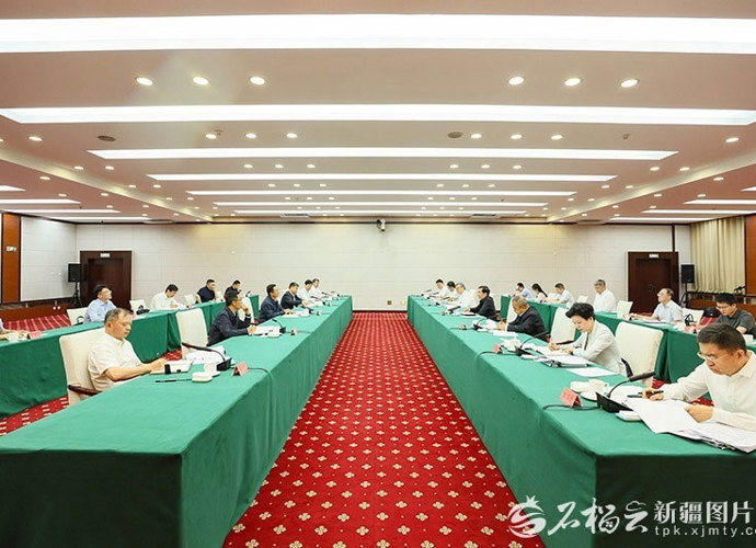 陈小江艾尔肯·吐尼亚孜会见国家管网集团董事长张伟
