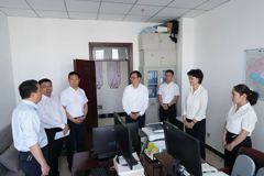支现伟在地区商务局、邮政管理局、住房和城乡建设局调研时强调  聚焦主责主业  创新思路举措  以实干实绩为地区高质量发展贡献行业力量