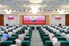 地区领导收看庆祝中国共产党成立105周年大会直播