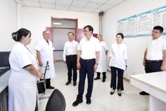 支现伟在地区卫生健康系统调研