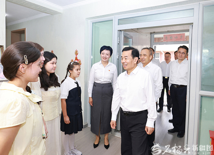 陈小江艾尔肯·吐尼亚孜在自治区民政厅调研座谈